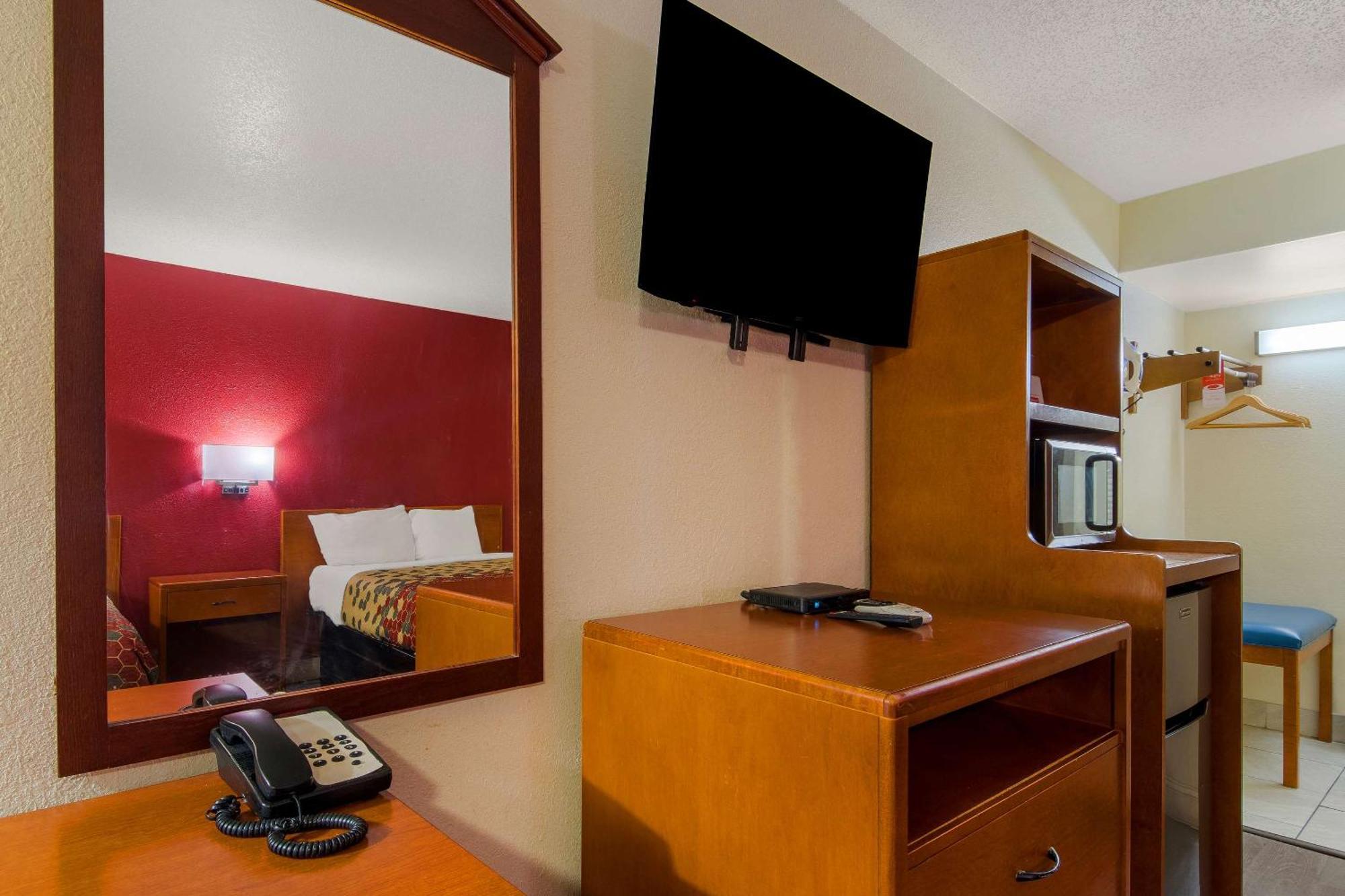 Econo Lodge Goldsboro Hwy 70 Εξωτερικό φωτογραφία